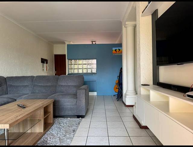 3 BEDROOM APARTMENT FOR SALE IN NORTH RIDING